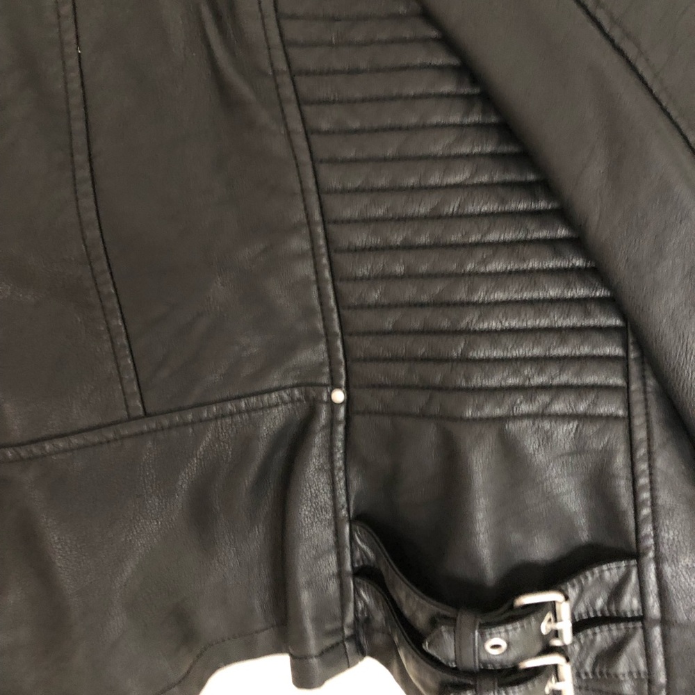 Warehouse Black Leather Bomber Jacket - Picture 5 of 6